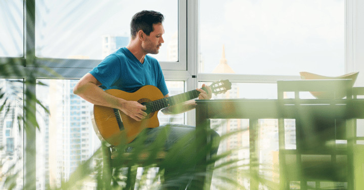 Try These 5 Simple Steps to Sing and Play Guitar at the Same Time