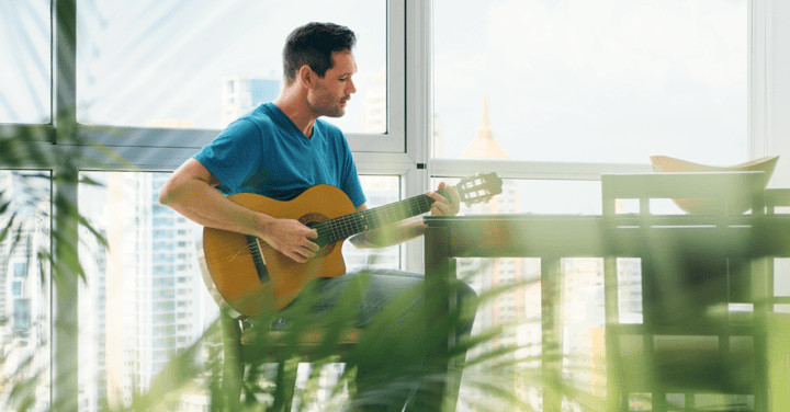 5 Tips For Learning Guitar as an Adult