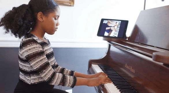 Learn to play Piano online