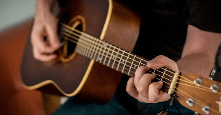 8 Easy Guitar Songs For Every Beginner Music To Your Home