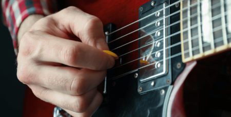 How To Hold a Guitar Pick