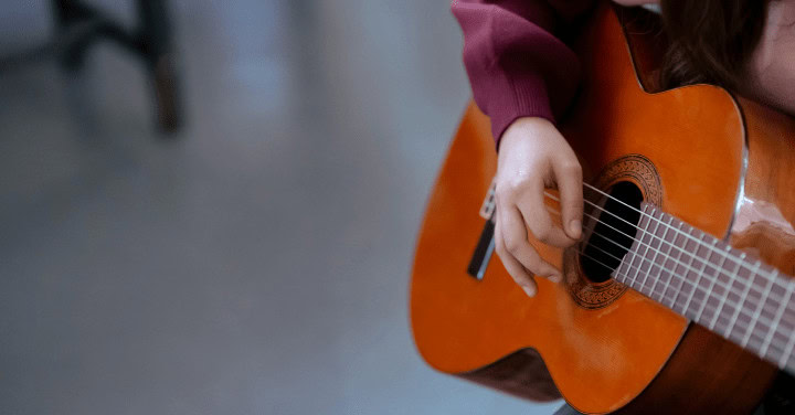 What is the Best Way to Learn Guitar