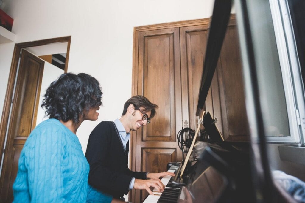 How to Find a Piano Teacher That's Right for You 2